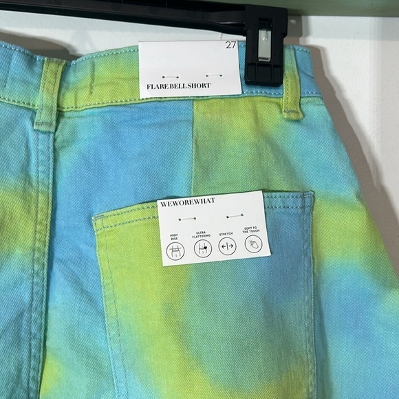 Revolve WeWoreWhat Flare Bell Shorts in Tie Dye Colorful Jean Size 27 Women NWT - Picture 8 of 8